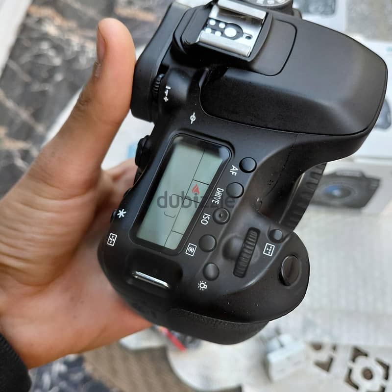 Canon 80D 6