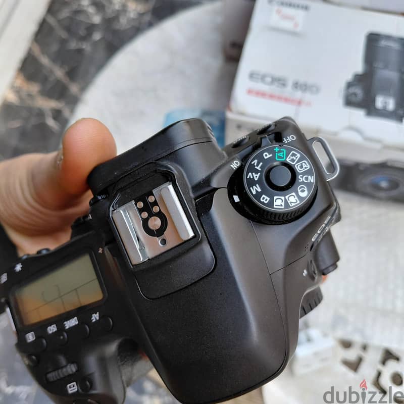 Canon 80D 7