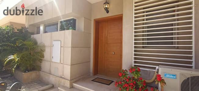 تاون هاوس فيلا متشطب تشطيب مودرن استلام فوري ريسيل بسعر لقطة للبيع في اتريو كمبوند على شارع النزهة  دقايق من بيفرلي و النادي الاهلي