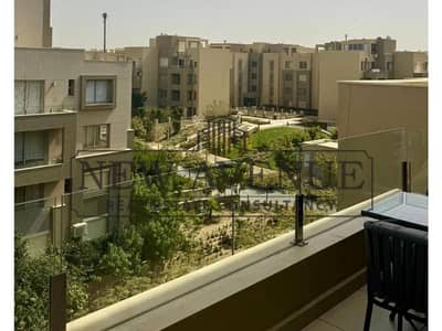 بنتهاوس للبيع في فيلدج جيت بتشطيب مميز وسعر لقطة بحرى على لاندسكيب Village Gate Palm Hills
