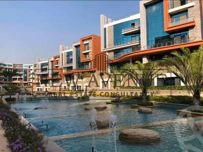 دوبلكس متشطب بالكامل بموقع مميز على البحيرة في كمبوند لاميرادا التجمع الخامس La Mirada New Cairo