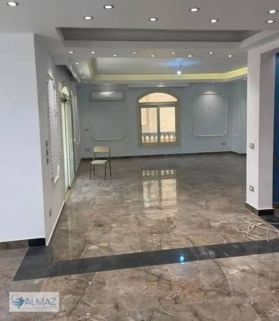 Unfurnished 280 sq m apartment for rent with kitchen and air conditioning in Al Narges 2 Villas, Fifth Settlement, near the German University in Cairo