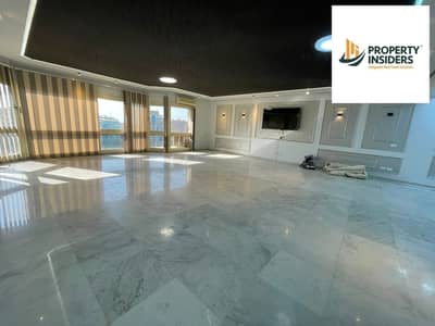 مقر اداري 250م شارع جامعة الدول العربية
