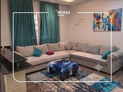 شقة  للإيجار مفروشة بالكامل بالتكيفات ف الشيخ زايد  بحديقة خاصة ف بيفرلي هيلز