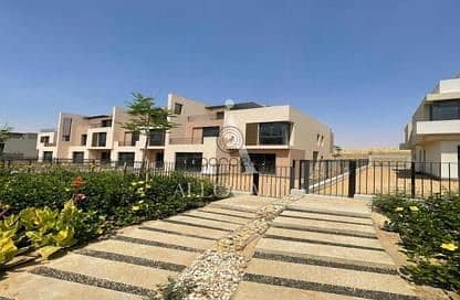 كاملة التشطيب وجاهزة للسكن فوراً  | فيلا مستقلة شاسعة أرض 408م في سوديك إيست Sodic East مرحلة IVY  صيانة مدفوعة
