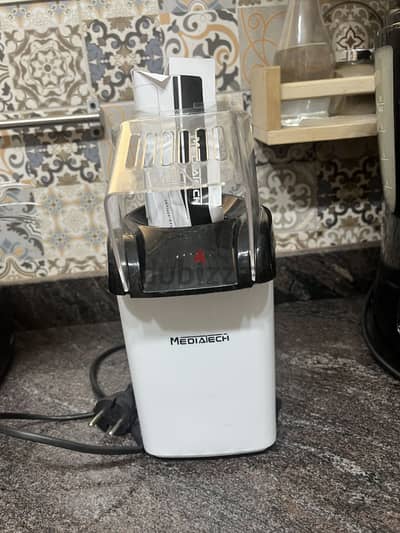 Popcorn maker
