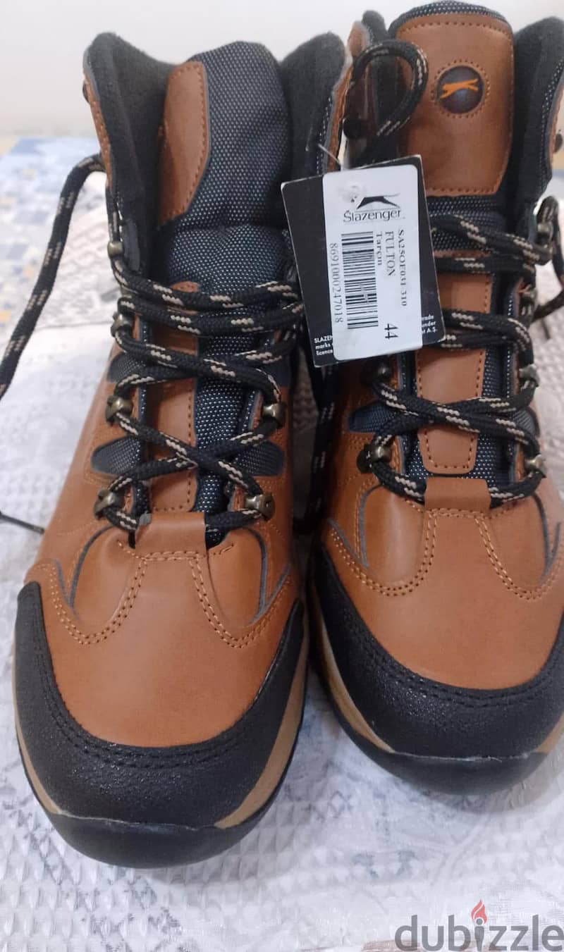 Safety shoes 1