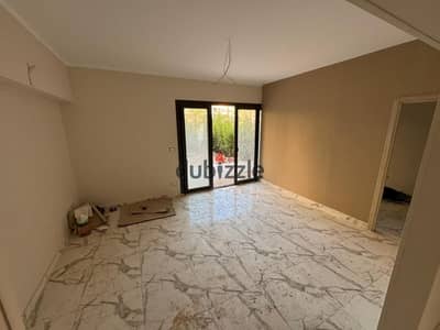 ديستريكت 5 | شقة ارضي بجاردن 3 غرف نوم للايجار