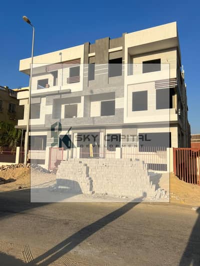 Apartment for sale in the most prestigious area of ​​Sheikh Zayed, District 8