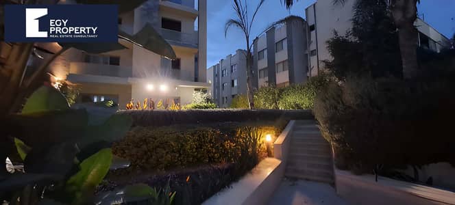 بنتهاوس للبيع استلام فوري 245 متر بحمام سباحة خاص في جاليريا  Galleria Residence