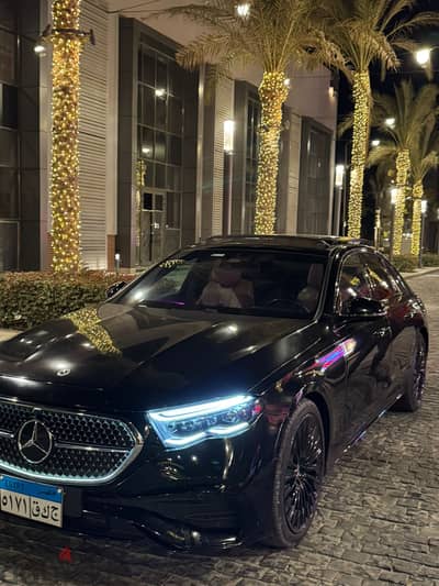 لإيجارE200 model 2025
