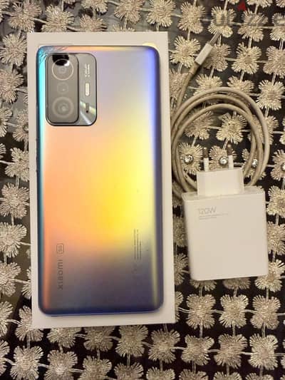 Xiaomi Mi 11 Pro Xiaomi Mi 11 Pro