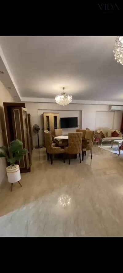 شقة للايجار فرش فندقى بمساحة واسعة
