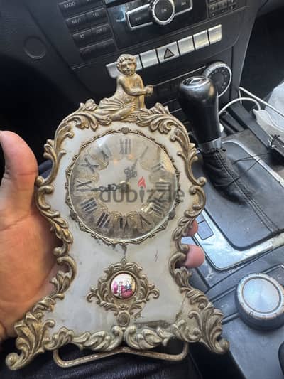 ساعه مكتبيه. فرنسى ٥٠٠٠ جنيه