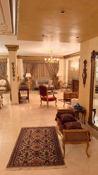 دوبلكس 375م تشطيب فاخر بجاردن  للبيع في الحي السابع  7th District – Sheikh Zayed الشيخ زايد  استلام فوري - موقع مميز باطلالة مفتوحة