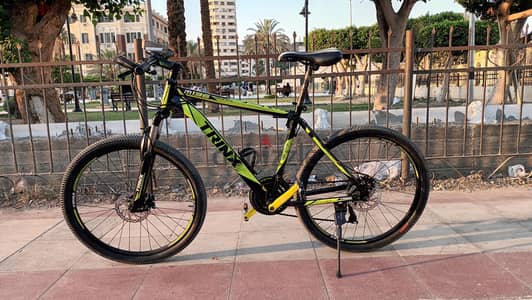 عجلة ماونتن Trinx M136 مقاس 26 بحالة جيدة