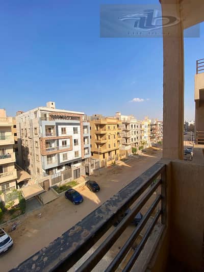 للبيع شقة دور ثالث في الأندلس 2 - بالقرب من محور محمد نجيب والتسعين  شقة سكنية مميزة بموقع استراتيجي في الأندلس 2 بالقرب من محور محمد نجيب وشارع التسع