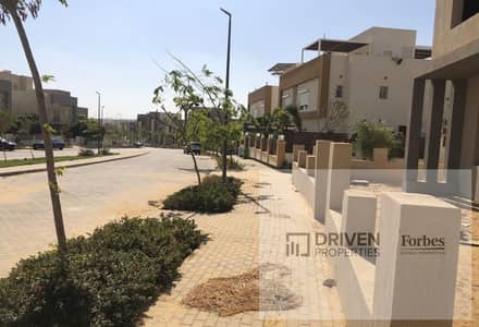 استلام فوري فيلا مستقله 5غرف للبيع في كمبوند جراند هايتس التوسعات الشماليه Grand Heights Compound – Northern Expansionموقع مميز 6اكتوبر الجيزه