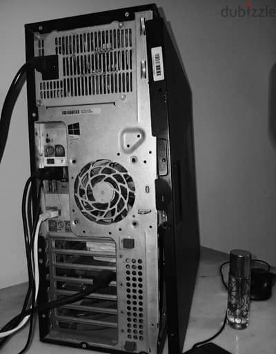 HP Z420 , Intel Xeon 1620 , RX 580 8GB , SSD , HDD