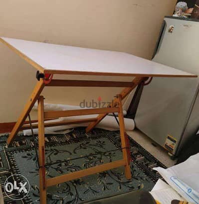 ترابيزة رسم هندسي