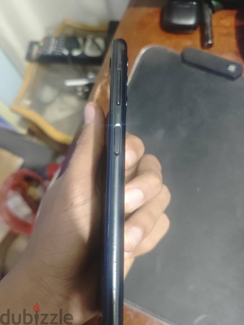 Samsung A40 3