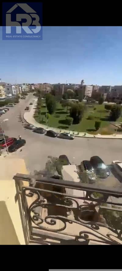  بنتهاوس للبيع في جنوب الأكاديمية فى التجمع الخامس | 550م | أسانسير | الترا سوبر لوكس | فيو جاردن