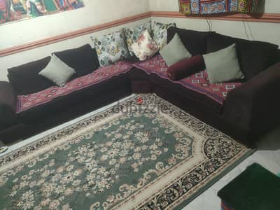 ركنة مودرن خشب زان بحالة ممتازة