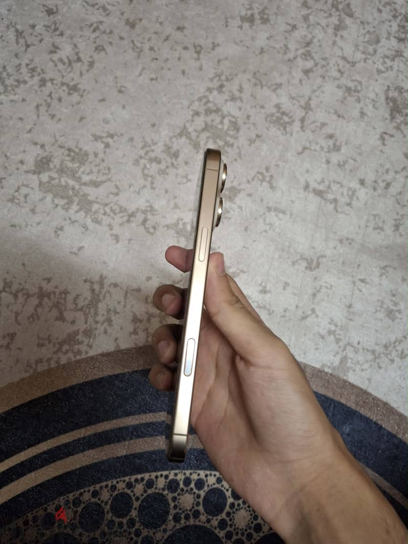 Apple - iPhone 16 Pro Max 1