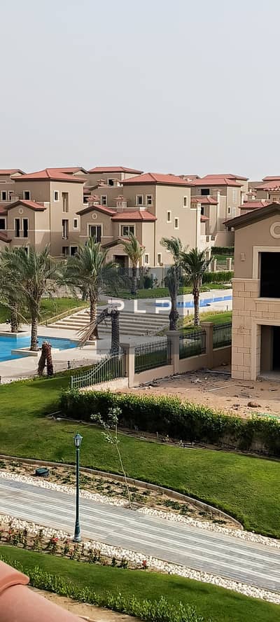 توين هاوس للبيع دوبل فيو في لافيستا سيتي –العاصمه الاداريه الجديده جاهزه للاستلام الفور