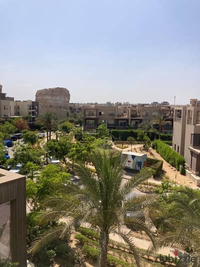 شقة مميزة للبيع في ويستريدج نيو جيزة – إطلالة مباشرة على اللاجونز