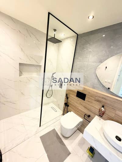 Apartment for sale with a 40% discount in the Fifth Settlement, in the investors' area, in the heart of the Fifth Settlement, in The Icon compound   .