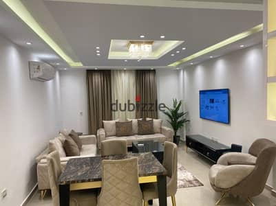 شقة مفروشة مميزة بتصميم عصري وفرش مودرن، جاهزة للسكن بحالة أول سكن وفي موقع قريب جدًا من جميع الخدمات.   الرحاب 1 – المرحلة الثانية