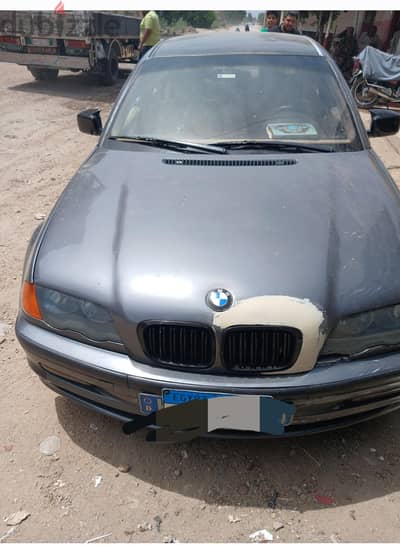 بي ام دبليو 318 2001