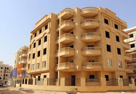 A distinctive apartment for sale, ready for immediate occupancy, in the heart of North Lotus, steps from Nasr Road and opposite Wadi Degla Club and Pl