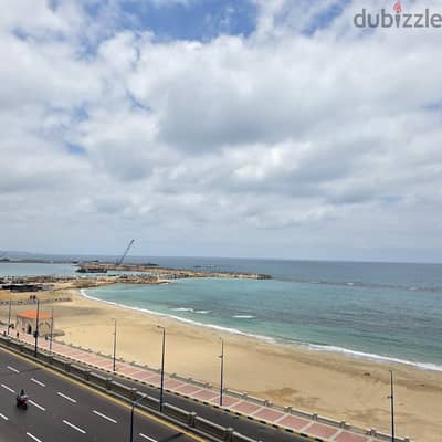  شقة مميزة للبيع على البحر مباشرة – الإسكندرية – بجوار محمد نجيب