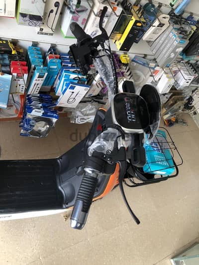 Electric scooter
