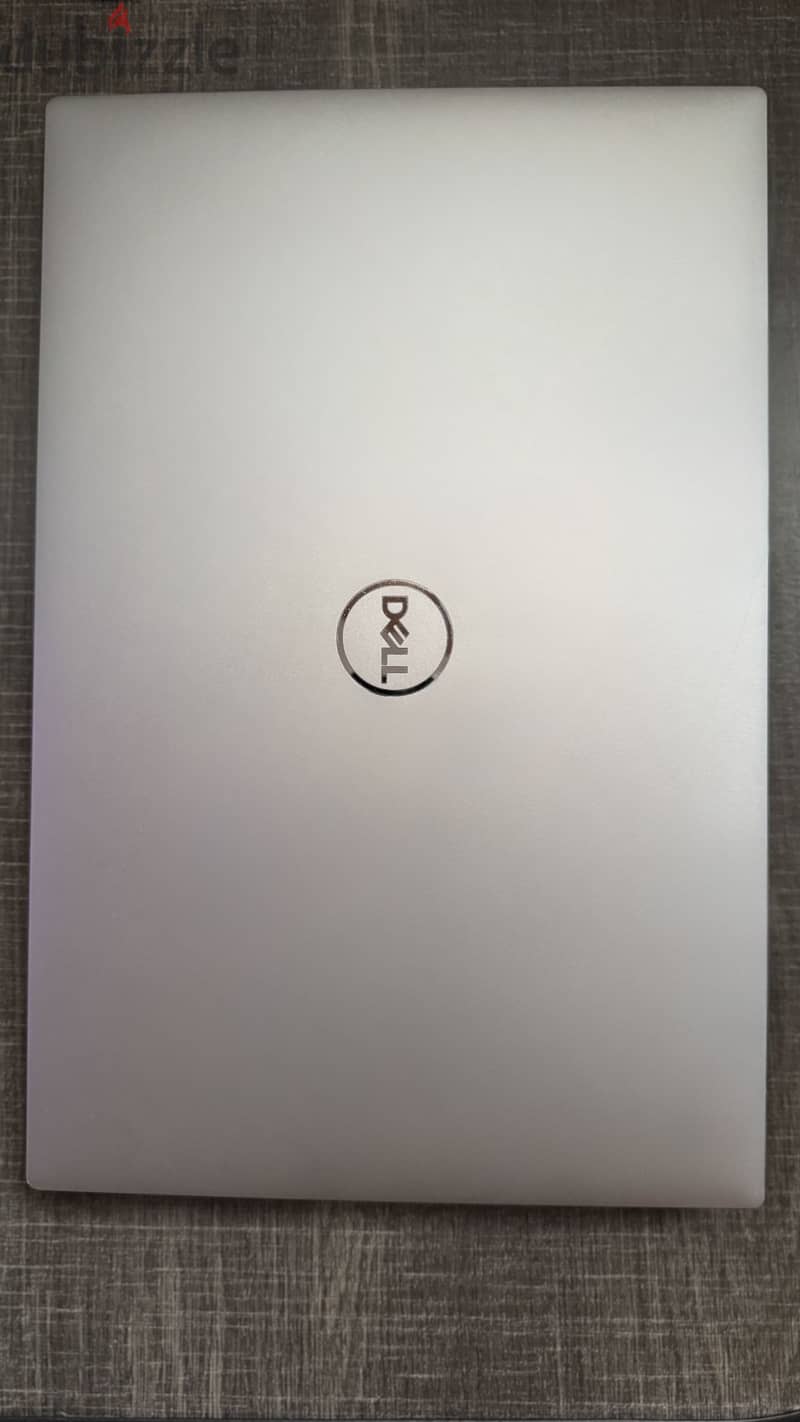 Dell Precision 5570 1