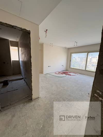 فيلا مستقله 4غرف متشطبه بالكامل للايجار بالمطبخ و التكيفات في جولف فيوز بالم هيلز Golf Views Palm Hills جولف اكستينشن 6اكتوبر الجيزه