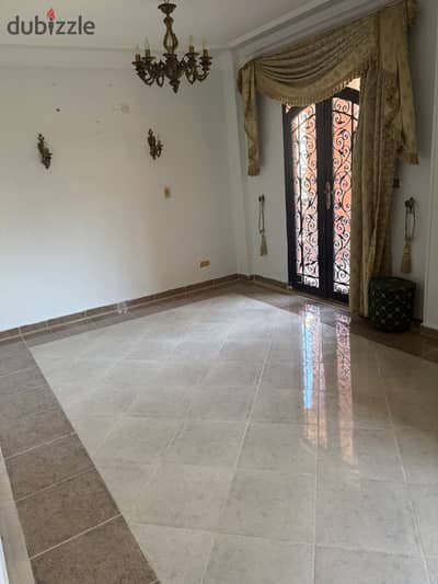 Apartment for rent garden view super lux finishing typical floor with elevator 3 bedrooms in Al Rehab 1 - Phase 1 - New Cairo