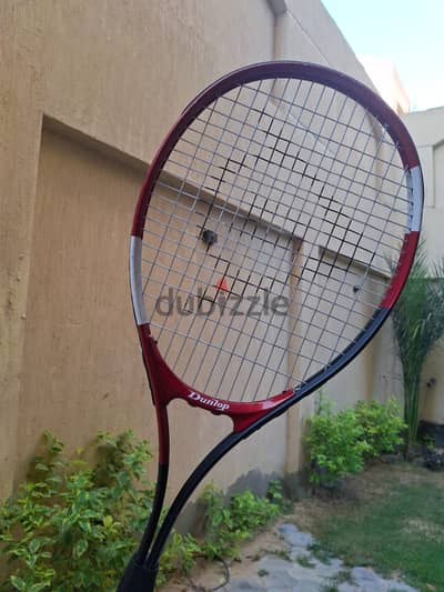 مضرب تنس أصلي Dunlop للبيع
