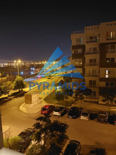 لإيجار شقة مفروشة بمدينتي – مرحلة B12  شقة مميزة مفروشة بالكامل بموقع رائع داخل مدينتي، قريبة من المسجد وجميع الخدمات الأساسية، وجاهزة للسكن الفوري
