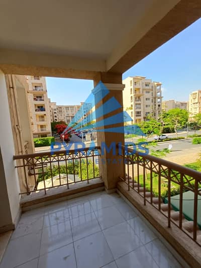 Apartment for Sale in Madinaty B2  A fantastic opportunity to own a well-located apartment in one of Madinaty