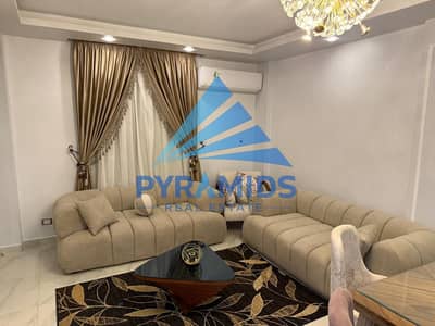 شقة مفروشة للإيجار – تشطيب Ultra Super Lux – أرضي بجاردن