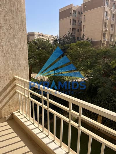متاح للبيع بمدينتى شقه  فندقيه تشطيبات خاصه  دوراول فيووايد جاردن    b7 g74