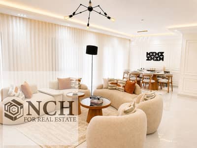 شقة أول سكن للإيجار في إيستاون | 200 متر | مفروشة