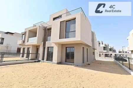 توين هاوس 245 متر استلام فوري في sodic east new helioplis فيو رائع