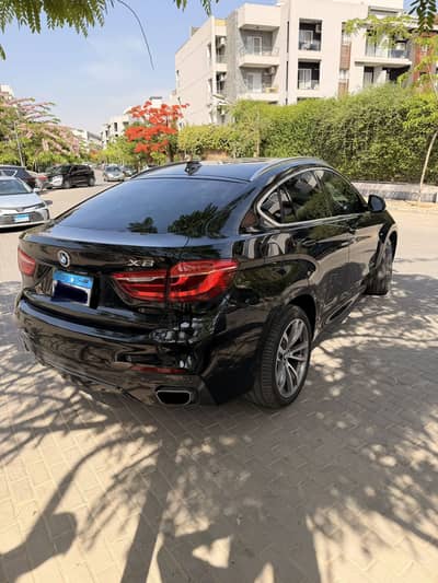 بي ام دبليو إكس 6 2019