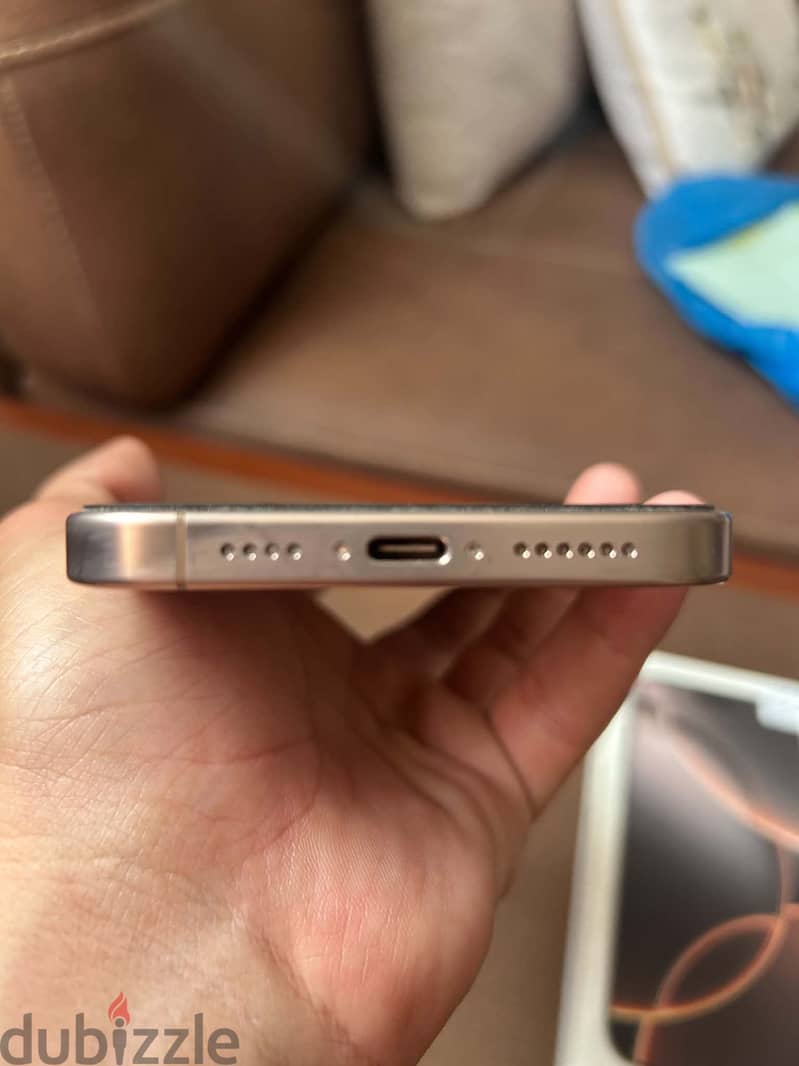 Apple - iPhone 16 Pro Max 5