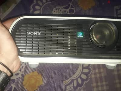 projecter  soney used 45 h