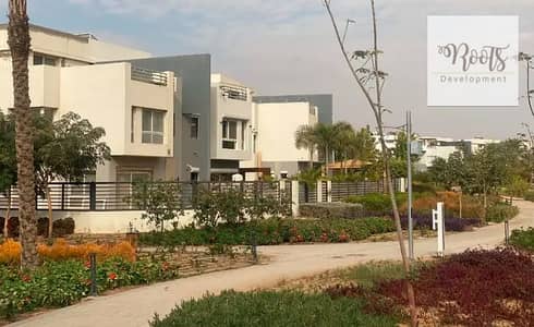 للبيع تاون هاوس يطل على لاند سكيب استلام فورى فى كمبوند هايد بارك - القاهرة الجديدة  For sale Town house, Ready to Move, in Hyde Park - New Cairo